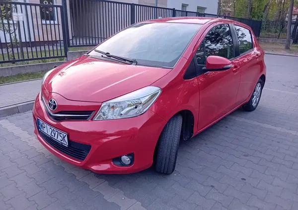 toyota Toyota Yaris cena 27900 przebieg: 112700, rok produkcji 2014 z Piaseczno